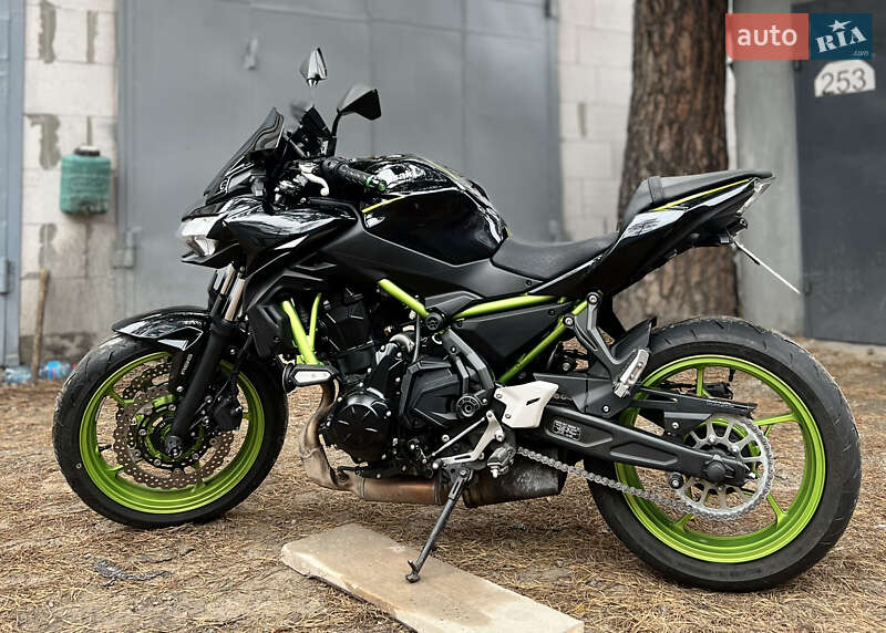 Мотоцикл Без обтікачів (Naked bike) Kawasaki ER 650 2021 в Києві фото 3 Мотоцикл Без обтікачів (Naked bike) Kawasaki ER 650 2021 в Києві