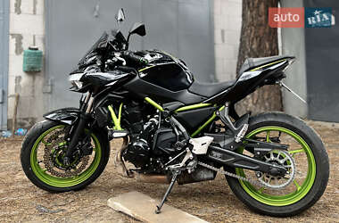 Мотоцикл Без обтекателей (Naked bike) Kawasaki ER 650 2021 в 