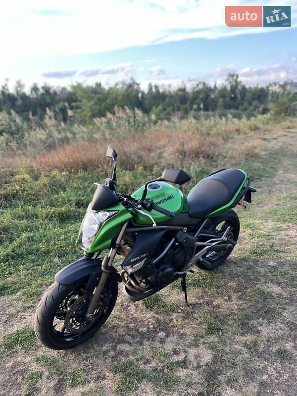 Мотоцикл Без обтекателей (Naked bike) Kawasaki ER-6 2015 в Кривом Роге