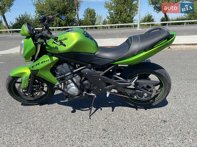 Мотоцикл Без обтекателей (Naked bike) Kawasaki ER-6N 2008 в Тальном
