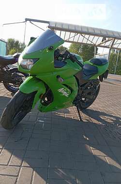 Спортбайк Kawasaki EX 250 2009 в Киеве