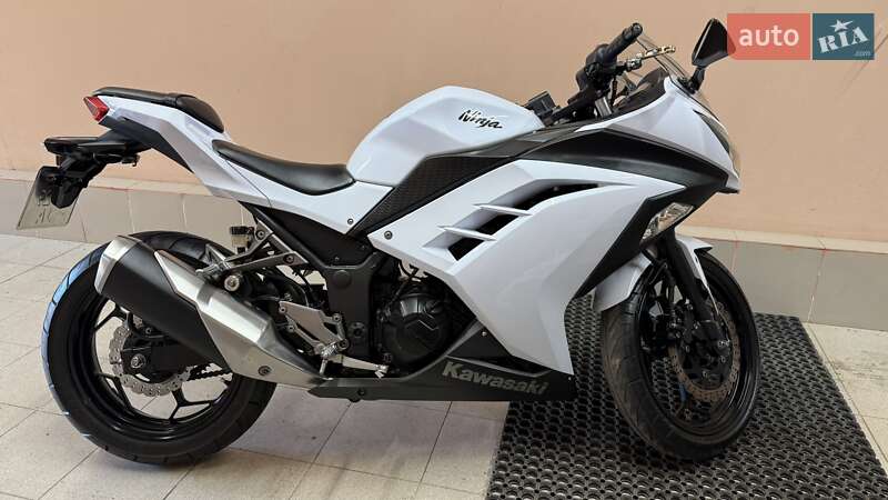 Мотоцикл Спорт-туризм Kawasaki EX 250 2013 в Киеве