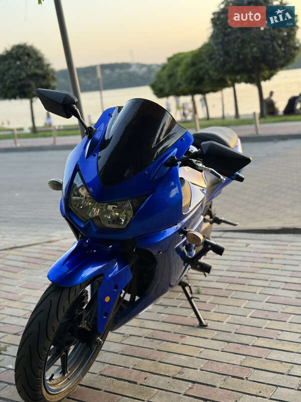 Спортбайк Kawasaki EX 250 2010 в Тернополі