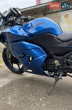 Спортбайк Kawasaki EX 250 2010 в 