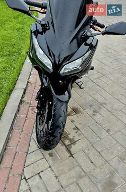 Мотоцикл Спорт-туризм Kawasaki EX 300 2013 в 