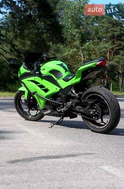 Спортбайк Kawasaki EX 300 2014 в Киеве