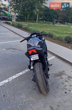 Спортбайк Kawasaki EX 650 2021 в 