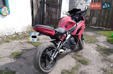 Спортбайк Kawasaki EX 650 2012 в 