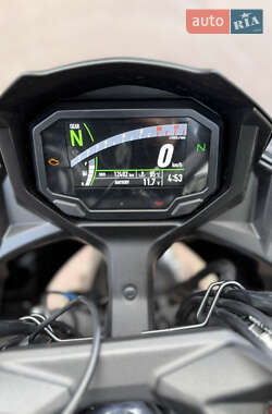 Мотоцикл Спорт-туризм Kawasaki EX 650 2021 в 