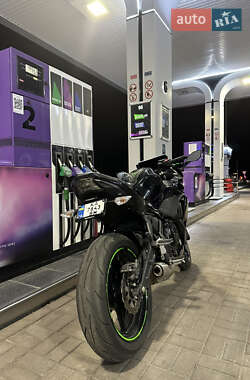 Спортбайк Kawasaki EX 650 2018 в 