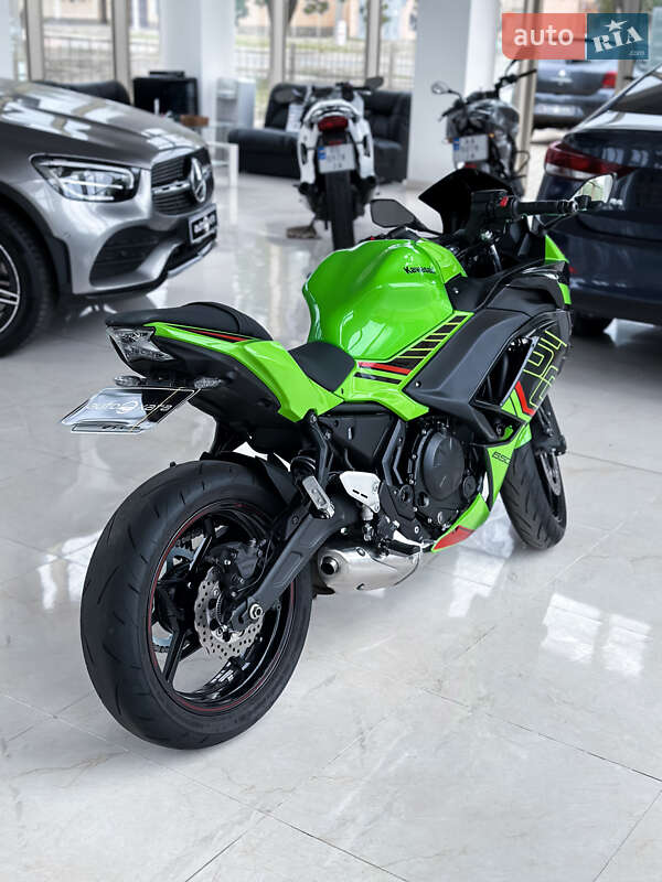 Спортбайк Kawasaki EX 650 2022 в Николаеве