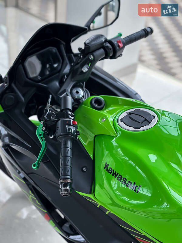 Спортбайк Kawasaki EX 650 2022 в Николаеве