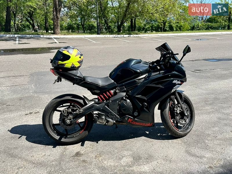 Kawasaki EX 650 2012