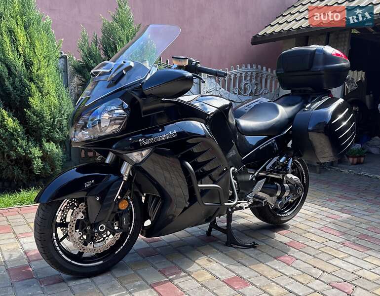 Мотоцикл Спорт-туризм Kawasaki GTR 1400 2014 в Владимире