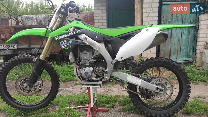 Грузовые мотороллеры, мотоциклы, скутеры, мопеды Kawasaki KX 450F 2015 в Краматорске