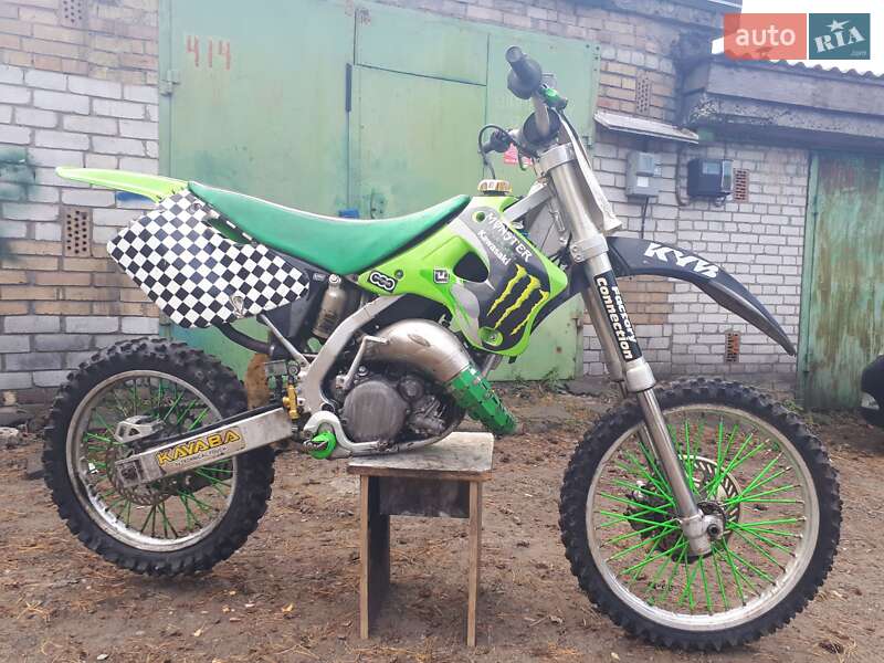 Мотоцикл Кросс Kawasaki KX 2004 в Бучі