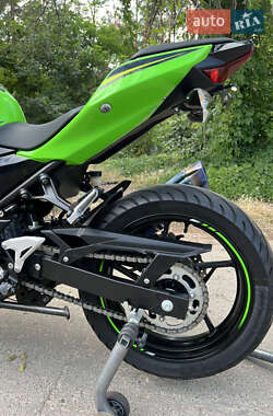 Спортбайк Kawasaki Ninja 250 2018 в 