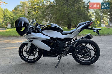 Спортбайк Kawasaki Ninja 250 2015 в 