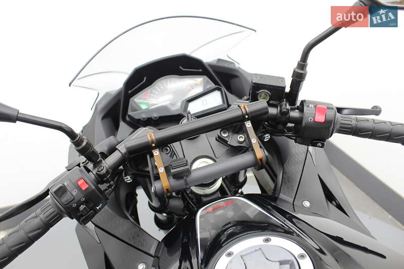 Спортбайк Kawasaki Ninja 250 2013 в Гнивани