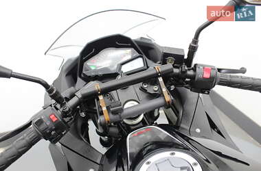 Спортбайк Kawasaki Ninja 250 2013 в 