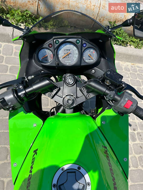 Спортбайк Kawasaki Ninja 250R 2011 в Новояворівську