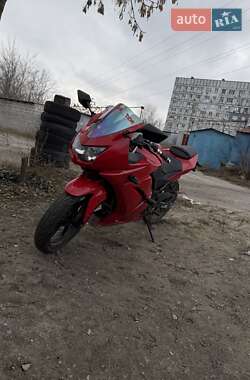 Спортбайк Kawasaki Ninja 250R 2013 в 