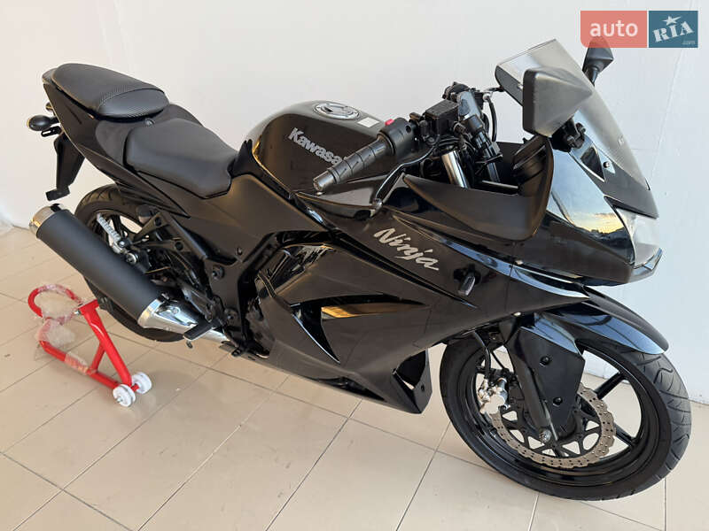 Спортбайк Kawasaki Ninja 250R 2016 в Киеве