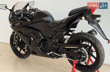 Спортбайк Kawasaki Ninja 250R 2016 в 
