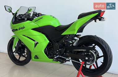 Спортбайк Kawasaki Ninja 250R 2010 в 