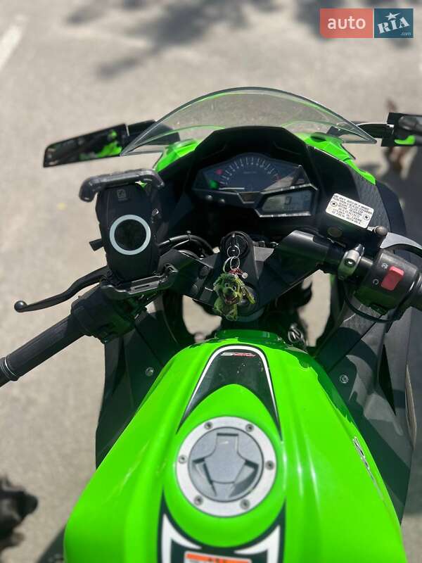 Мотоцикл Спорт-туризм Kawasaki Ninja 250R 2013 в Киеве