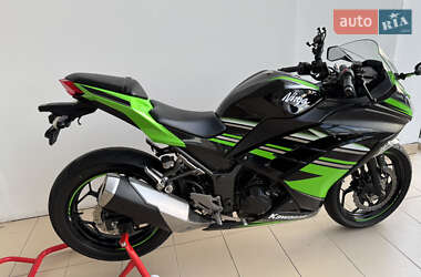 Спортбайк Kawasaki Ninja 300 2017 в 