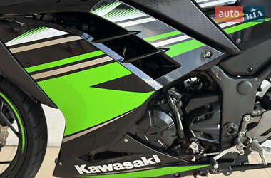 Спортбайк Kawasaki Ninja 300 2017 в 