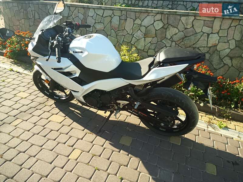 Спортбайк Kawasaki Ninja 400 2020 в Тернополі