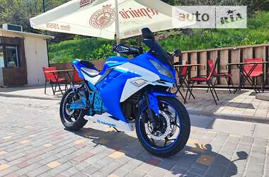 Мотоцикл Спорт-туризм Kawasaki Ninja 400 2023 в Одессе