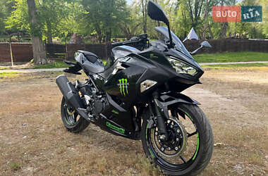 Спортбайк Kawasaki Ninja 400 2020 в 