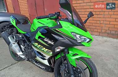 Спортбайк Kawasaki Ninja 400 2018 в 