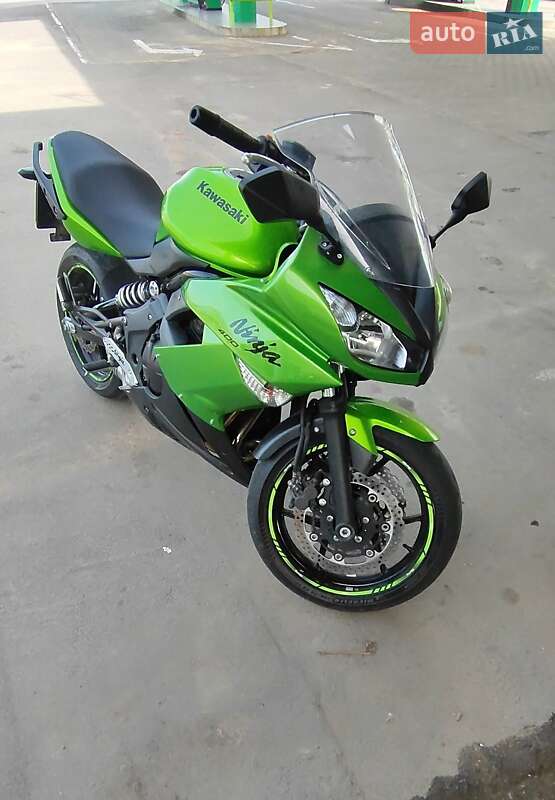 Спортбайк Kawasaki Ninja 400 2014 в 