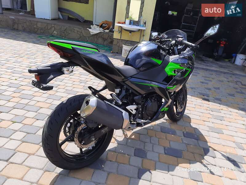 Спортбайк Kawasaki Ninja 400 2019 в Луцке