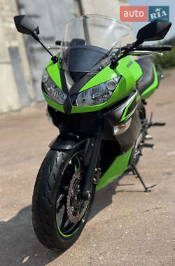 Мотоцикл Без обтекателей (Naked bike) Kawasaki Ninja 400 2011 в 