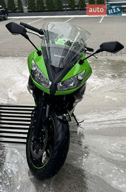 Спортбайк Kawasaki Ninja 400 2012 в 