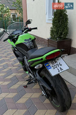Мотоцикл Спорт-туризм Kawasaki Ninja 400 2013 в 