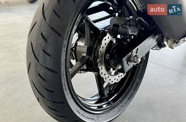Спортбайк Kawasaki Ninja 400 2018 в 