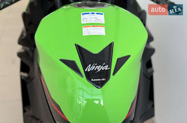 Спортбайк Kawasaki Ninja 400 2022 в 