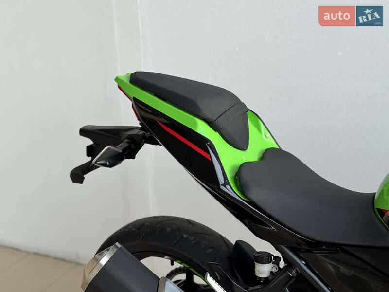 Спортбайк Kawasaki Ninja 400 2022 в Києві