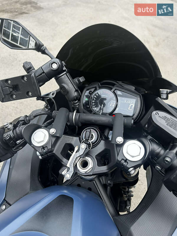 Спортбайк Kawasaki Ninja 400 2022 в Киеве