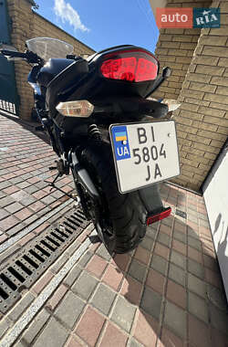 Мотоцикл Спорт-туризм Kawasaki Ninja 400 2011 в 