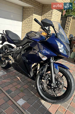 Мотоцикл Спорт-туризм Kawasaki Ninja 400 2011 в 