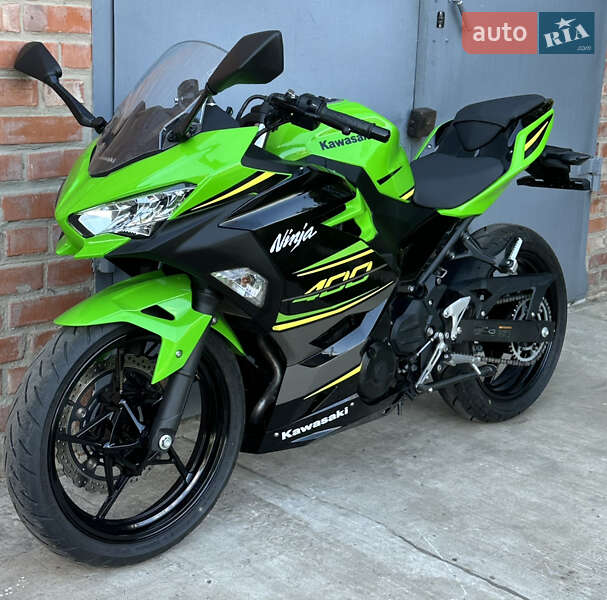 Kawasaki Ninja 400 2021