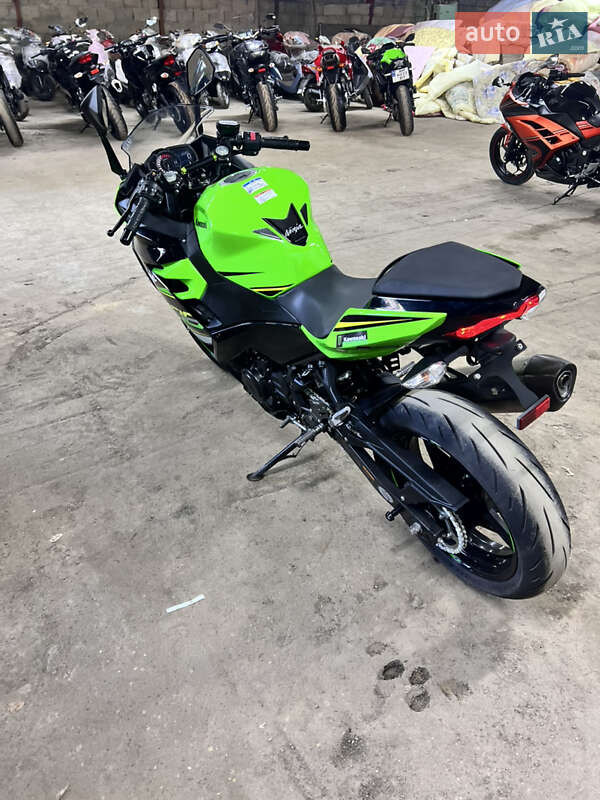 Мотоцикл Спорт-туризм Kawasaki Ninja 400 2018 в Житомире