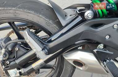 Спортбайк Kawasaki Ninja 400 2018 в 